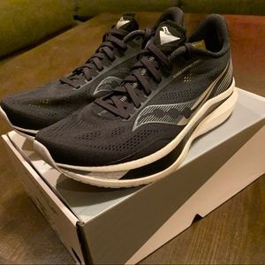 Saucony Endorphin Pro